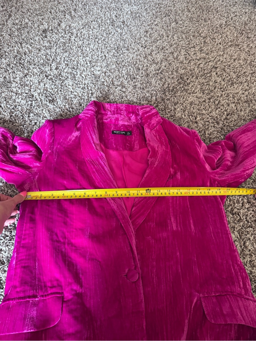 Nasty Gal Hot Pink Crushed Velvet Tailored BLAZER Suit Set 33 Inseam Size 8 - Picture 8 of 14